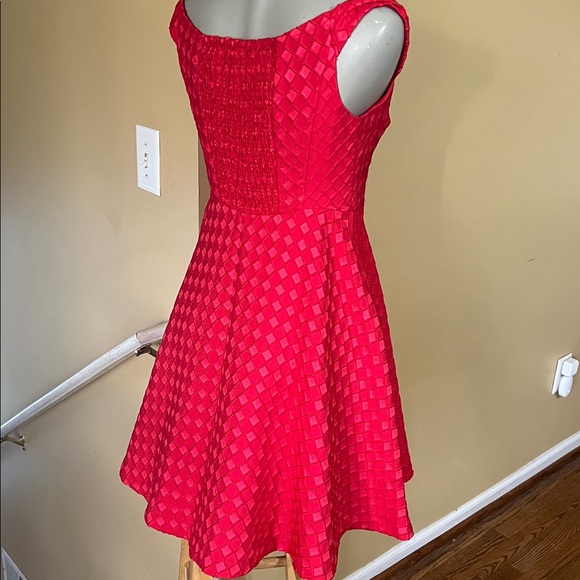 Anthropologie Moulinette Soeurs Short Sleeve Red Dress Size 8P - Picture 2 of 13